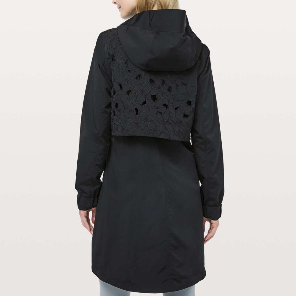 Lululemon Graced With Lace Long Jacket Black (Size 4)